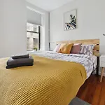 Central Manhattan 2 Bd Time Square Unit