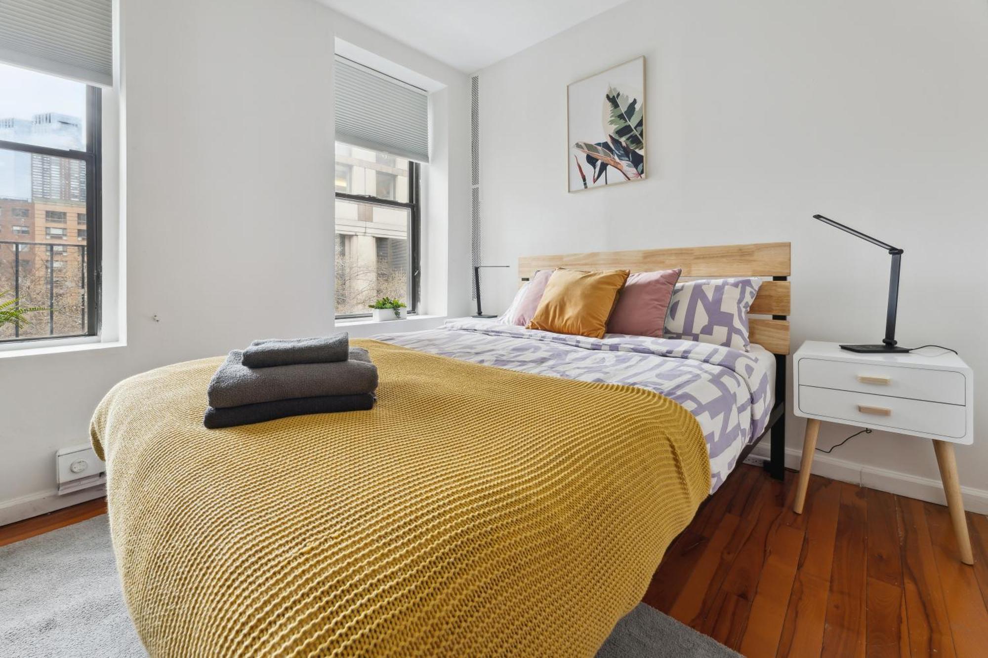 Manhattan 2 Bd Time Square Unit Apartment