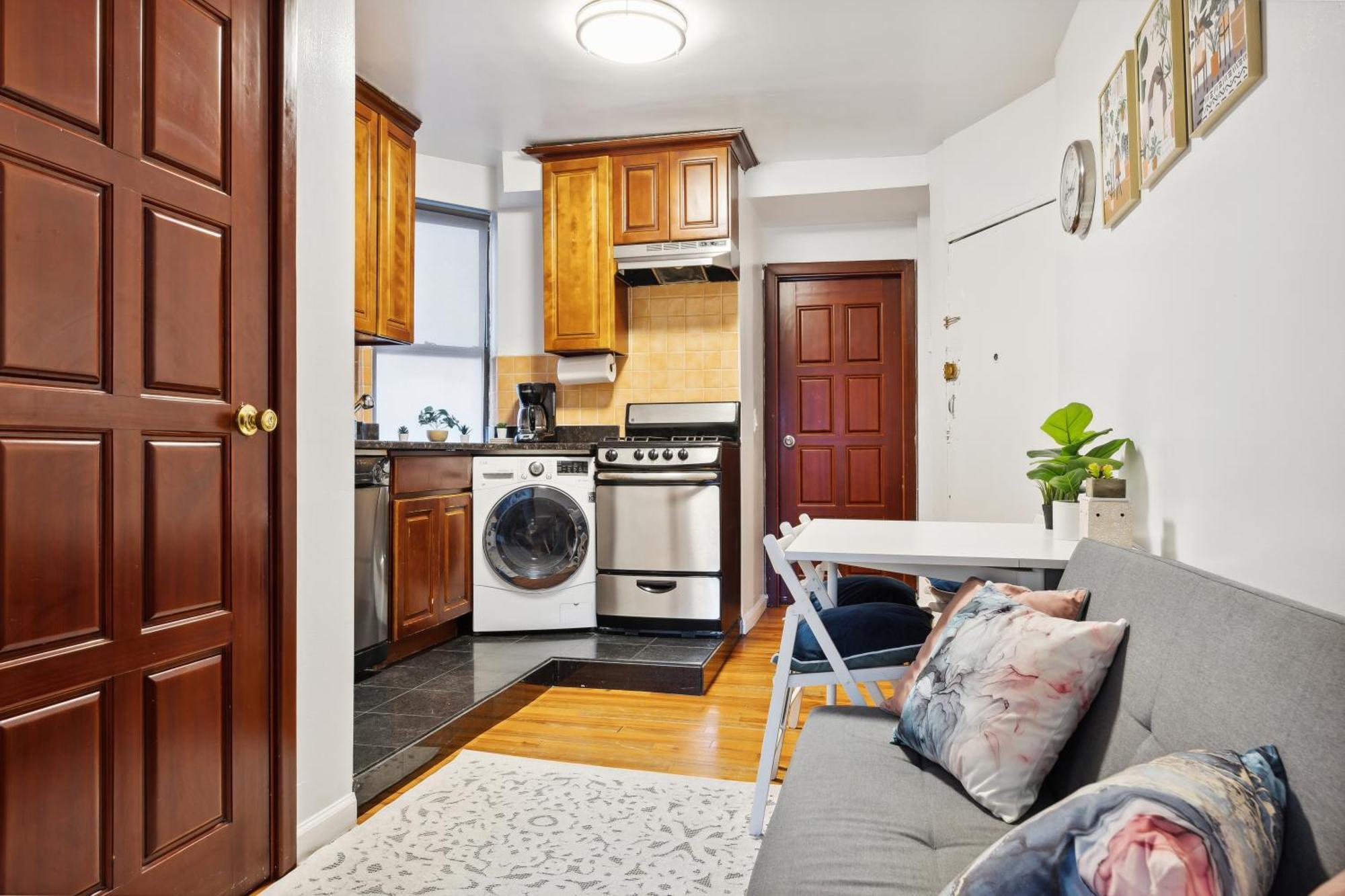 Manhattan 2 Bd Time Square Unit Apartment *